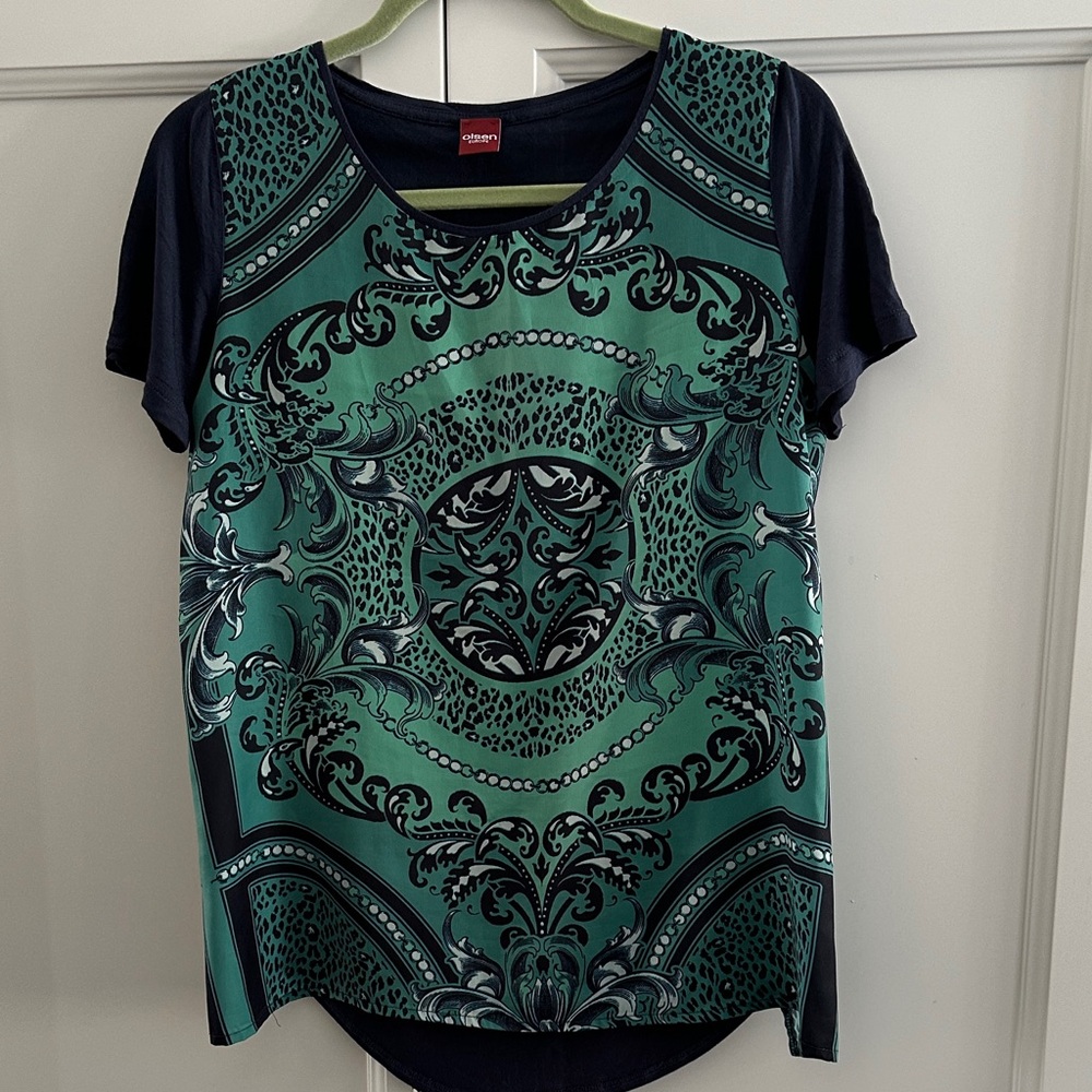 Colorful Patterned Tops Bundle - Picture 4 of 11